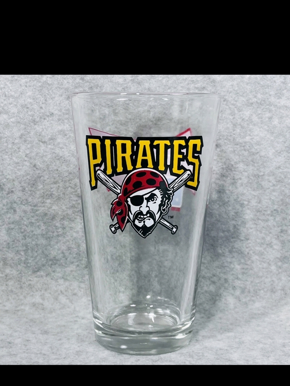 Budweiser Pirates Pint Glass with Yellow and Red Logo